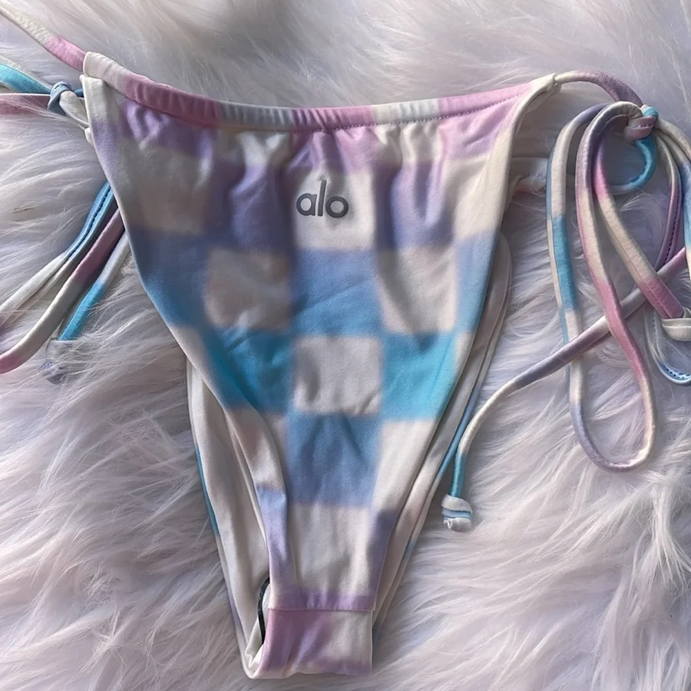 Frankie’s Bikinis x ALO Checkered Bikini Set Tatum Top sz L & Tia Bottom sz XL